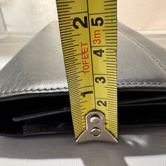 Vintage Coach Black Leather Clutch Wallet - Picture 4 of 16